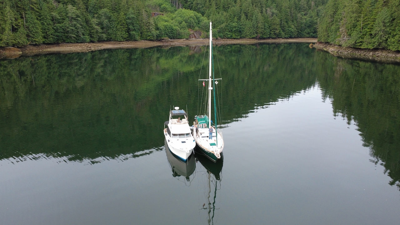 Buddy Boats—Oceana rafted to Sara in Turnbull Cove